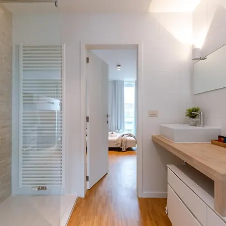 Beautiful High-quality With Private Terrace With A View To The Towers Of Bruges 公寓 德哈恩